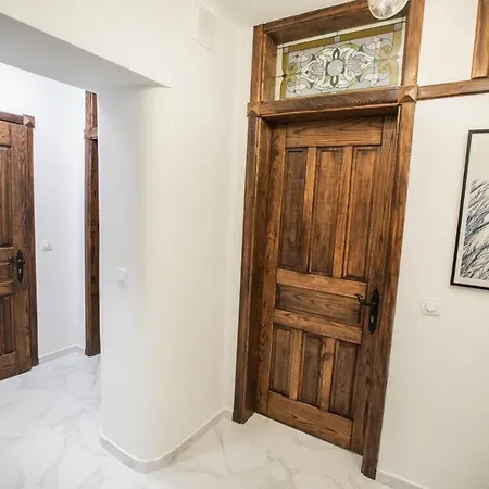 Стильна Квартира В Центрі На Площі Ринок Вулиця Галицька 9 Lemberg Exterior foto