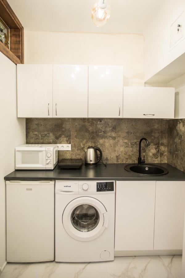 стильна в центрі на площі ринок вулиця галицька 9 Apartment